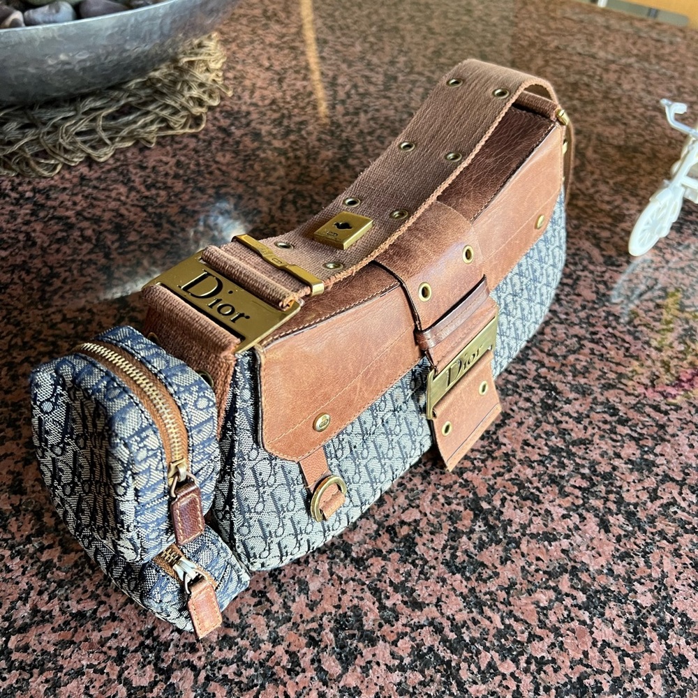 Bag, worn twice. Purchased in Woodbury commons mall